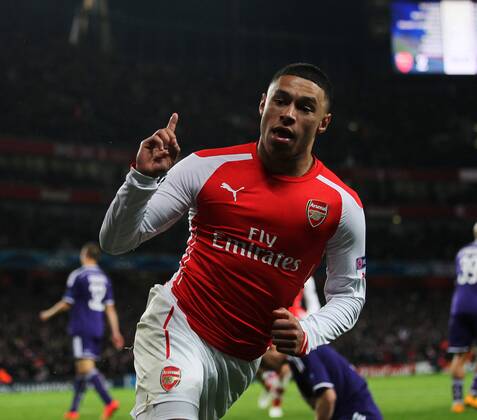 Aktuell Fussball, Champions League, FC Arsenal - RSC Anderlecht Arsenal s Alex Oxlade-Chamberlain celebrates scoring his sides third goal - Champions League Group D - Arsenal vs Anderlecht- Emirates Stadium - London - England - 4th November 2014 - Picture David Klein Sportimage EDITORIAL USE ONLY. No use with unauthorised audio, video, data, fixture lists, club league logos or live services. Online in-match use limited to 120 images, no video emulation. No use in betting, games or single club league player publications.