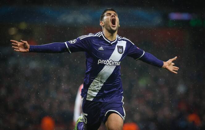 Aktuell Fussball, Champions League, FC Arsenal - RSC Anderlecht - LONDON, ENGLAND: Anderlecht s Alexandar Mitrovic celebrates after scoring the 3-3 goal during the match between English team Arsenal and Belgian RSCA Anderlecht in the Emirates stadium in London, England, Tuesday 04 November 2014, on the fourth day of the group stage of the UEFA Champions League competition, in the group D. VIRGINIExLEFOUR  premiumd 20190666