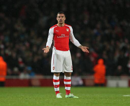 Aktuell Fussball, Champions League, FC Arsenal - RSC Anderlecht Arsenal s Lukas Podolski looks on dejected after conceding late on - Champions League Group D - Arsenal vs Anderlecht- Emirates Stadium - London - England - 4th November 2014 - Picture David Klein Sportimage EDITORIAL USE ONLY. No use with unauthorised audio, video, data, fixture lists, club league logos or live services. Online in-match use limited to 120 images, no video emulation. No use in betting, games or single club league player publications.