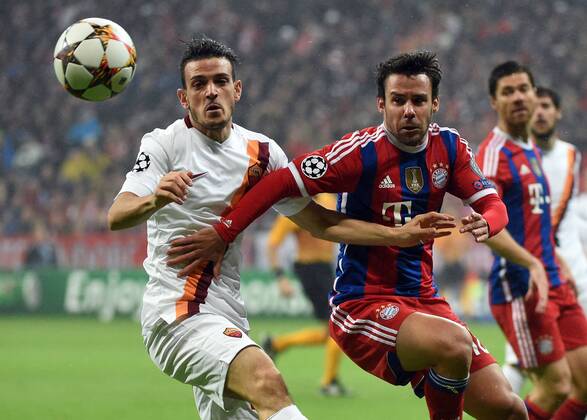05.11.2014, xjhx, Fussball Champions League, FC Bayern München - AS Rom, v.l. Alessandro Florenzi (AS Rom), Juan Bernat (FC Bayern Muenchen)
