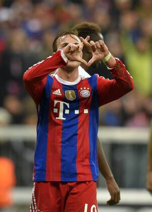05.11.2014, Fussball Champions League 2014 2015, Vorrunde, 4.Spieltag, FC Bayern München - AS Rom, in der Allianzarena München. Torjubel Mario Götze (Bayern) mit Geste. 