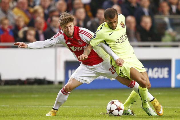 (L-R) Lasse Schone of Ajax, Dani Alves of FC Barcelona during the UEFA Champions League group f match between Ajax Amsterdam and Barcelona on November 4, 2014 at the Amsterdam Arena in Amsterdam, The Netherlands. Ajax Amsterdam v Barcelona UEFA Champions League Group F 2014 2015 xVIxxIVx 3246903