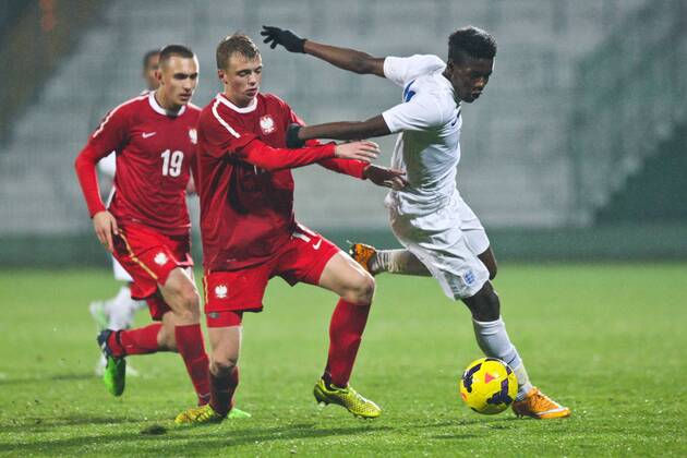 17.11.2014, Gdansk , Football International friendly , Under-18 Match , Poland - England: Karol Zmijewski (POL) , Dominic Solanke (ENG)  20141117_awj_290