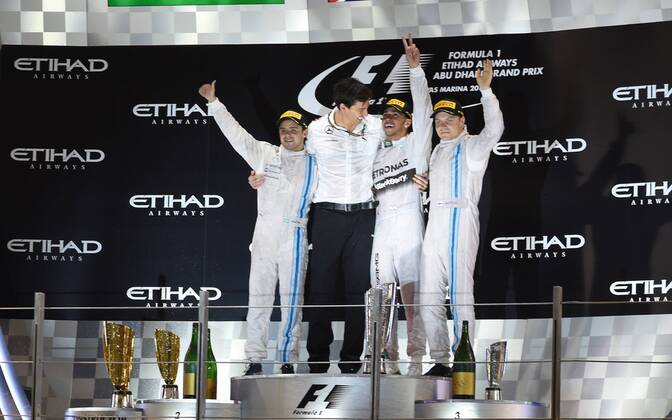 Lewis Hamilton; Mercedes Grand Prix, Sieg vor Felipe Massa; und Valtteri Bottas, Williams F1 Team, formula 1 GP, Abu Dhabi, Yas Marina Circuit, VAE, 23.11.2014 Podium, formula 1 GP, Abu Dhabi,