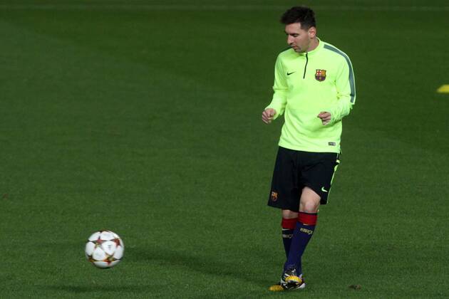 Aktuell Fußball, Champions League, Training FC Barcelona Lionel Messi of Barcelona FC before the game on November 24,2014