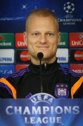Anderlecht s Olivier Deschacht pictured during a press conference of Belgian soccer team RSCA RSC Anderlecht, in Brussels, Tuesday 25 November 2014. UEFA Champions League VIRGINIExLEFOUR  x04508843x