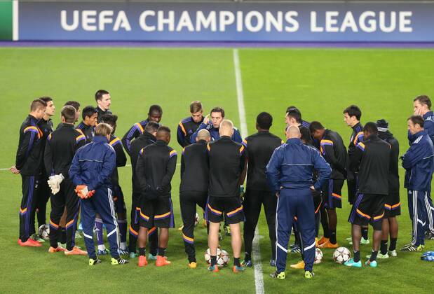 - BRUSSELS, BELGIUM: Anderlecht s head coach Besnik Hasi talks to his players at the start of a training session of Belgian soccer team RSCA Anderlecht, in Brussels, Tuesday 25 November 2014. Tomorrow Anderlecht is playing against Turkish team Galatasaray on day 5 of the group stage of the UEFA Champions League competition, in group D. VIRGINIExLEFOUR  x04508900x