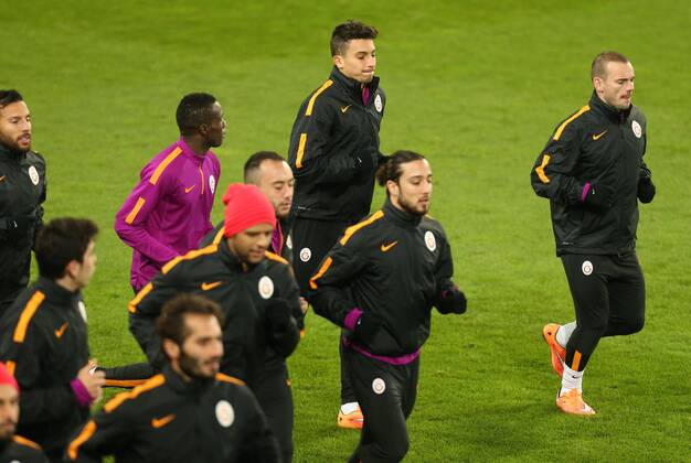 - BRUSSELS, BELGIUM: Galatasaray s Wesley Sneijder pictured during a training session of Turkish soccer team Galatasaray, in Brussels, Tuesday 25 November 2014. Tomorrow Galatasaray is playing against Belgian team RSCA Anderlecht on day 5 of the group stage of the UEFA Champions League competition, in group D. VIRGINIExLEFOUR  x04508940x