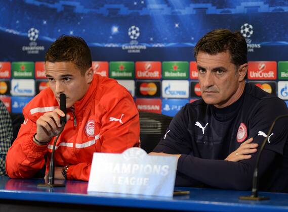 MADRID, ESPANA - NOVIEMBRE 25: Ibrahim Afellay (Olympiakos Piräus) y Michel (Jose Miguel Gonzalez) , (Photo: IsaxSaiz Cordon Press) 