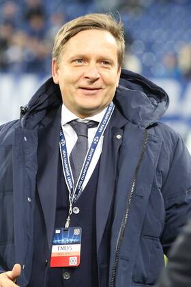 Gelsenkirchen, Deutschland 25. Oktober 2014: Champions League 14 15 - FC Schalke 04 vs. FC Chelsea. Manager Horst Heldt (Schalke). md