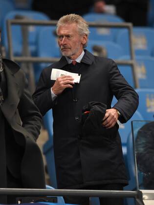 FUSSBALL CHAMPIONS LEAGUE SAISON 2014 2015 VORRUNDE Manchester City - FC Bayern Muenchen 25.11.2014 Paul Breitner (FC Bayern Muenchen) auf der Ehrentribuene 