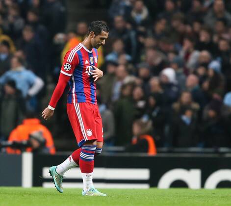 Mehdi Benatia of Bayern Munich is sent off - UEFA Champions League group E - Manchester City vs Bayern Munich - Etihad Stadium - Manchester - England - 25rd November 2014 - Picture Simon Bellis Sportimage EDITORIAL USE ONLY. No use with unauthorised audio, video, data, fixture lists, club league logos or live services. Online in-match use limited to 120 images, no video emulation. No use in betting, games or single club league player publications.