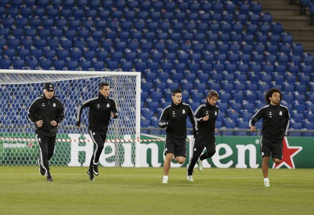 Carlo Ancelotti, Cristiano Ronaldo, James Rodriguez, Marcelo y Fabio Coentrao. - Real Madrid - Carlo Ancelotti, Cristiano Ronaldo, James Rodriguez, Marcelo and Fabio Coentrao. xBEATRIZxGUZMANx 