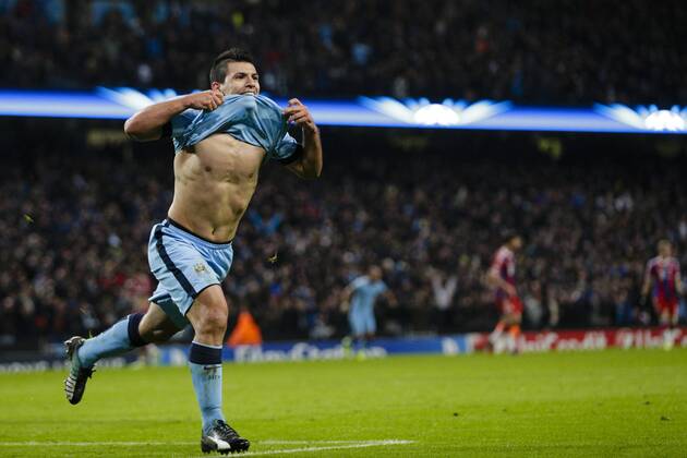 25.11.2014. Manchester, England. Champions League Group Stage. Manchester City versus Bayern Munich. Manchester City s Sergio Kun Aguero celebrates scoring his third goal to seal the win for his side - 3-2 final score xCraigxMercerx  ActionPlus11579199
