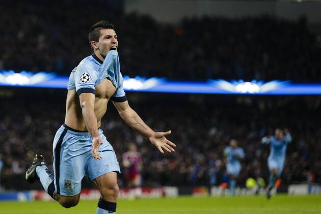 25.11.2014. Manchester, England. Champions League Group Stage. Manchester City versus Bayern Munich. Manchester City s Sergio Kun Aguero celebrates scoring his third goal to seal the win for his side - 3-2 final score xCraigxMercerx  ActionPlus11579200