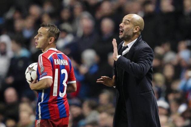 25.11.2014. Manchester, England. Champions League Group Stage. Manchester City versus Bayern Munich. Bayern Munich& x2019;s Head Coach Pep Guardiola shouts instructions from the sidelines xCraigxMercerx  ActionPlus11579229