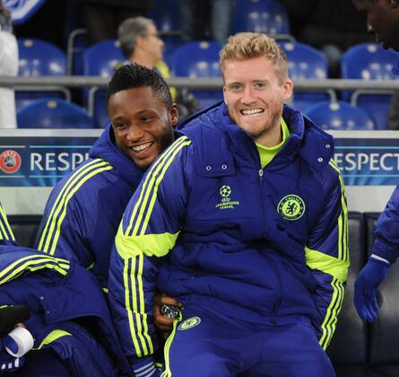 Championsleague: FC Schalke 04 - FC Chelsea 25.11.2014. Andre Schürrle und Kurt Zouma (beide Chelsea) auf der Ersatzbank. HM