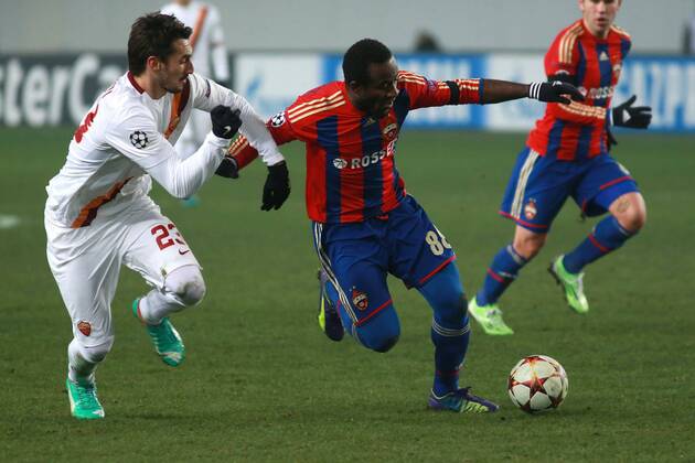 November 25, 2014. Russia, Khimki, arena New Khimki. CSKA s player Seydou Doumbia and Roma s player Davide Astori in the 2014 15 UEFA Champions League s group stage match between CSKA (Moscow, Russia) and AS Roma (Rome, Italy) DmitryxGolubovich 