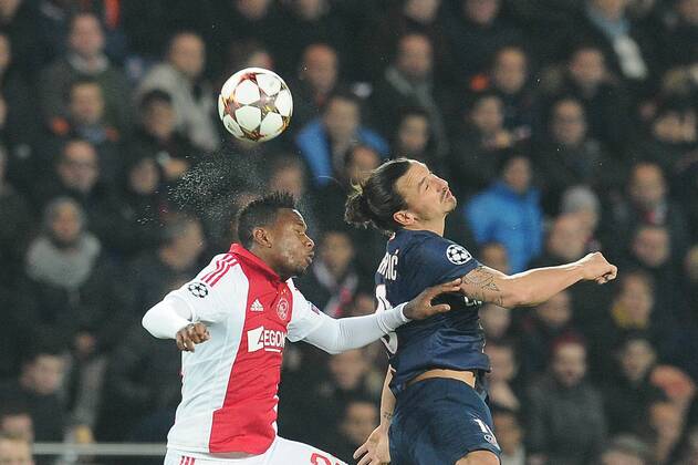 Zlatan Ibrahimovic (PSG) Stefano Denswill (Ajax Amsterdam) FOOTBALL : PSG vs Ajax - Champion s League - 25 11 2014 N.LeGouic FEP Panoramic 