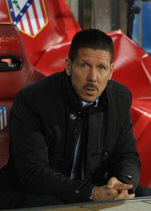 Aktuell Fussball, Champions League, Atletico Madrid - Olympiakos Piräus Atletico de Madrid Defender, Jose Maria Gimenez de Vargas - GIMENEZ, number 24 . Atletico de Madrid Coach, Diego Pablo Simeone - SIMEONE. Round 5 of the CHAMPIONS league soccer match between Atletico de Madrid - Olympiacos FC at the Vicente Calderon estadium Madrid - Spain by November 26 2014. 