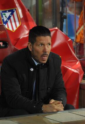 Aktuell Fussball, Champions League, Atletico Madrid - Olympiakos Piräus Atletico de Madrid Coach, Diego Pablo Simeone - SIMEONE. Round 5 of the CHAMPIONS league soccer match between Atletico de Madrid - Olympiacos FC at the Vicente Calderon estadium Madrid - Spain by November 26 2014. 