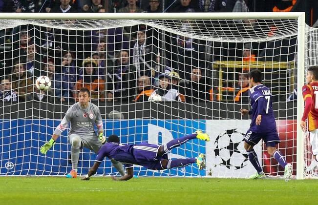 - BRUSSELS, BELGIUM: Anderlecht s Chancel Mbemba scoring the 1-0 goal during a game between Belgian soccer team RSCA Anderlecht and Turkish team Galatasaray, in Brussels, in the Constant Vanden Stock stadium, Wednesday 26 November 2014, on the fifth day of the group stage of the UEFA Champions League competition, in group D. VIRGINIExLEFOUR  x04509540x