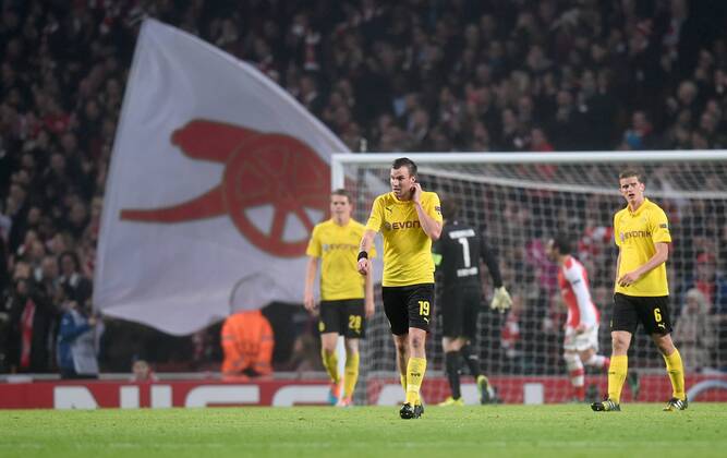 FUSSBALL CHAMPIONS LEAGUE SAISON 2014 2015 VORRUNDE Arsenal London - Borussia Dortmund 26.11.2014 Kevin Grosskreutz (vorn, Borussia Dortmund)) ist enttaeuscht 
