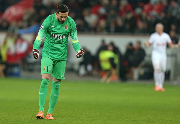 26.11.2014, Fussball Champions League 2014 2015, Vorrunde, 5.Spieltag, Bayer Leverkusen - AS Monaco, in der BayArena Leverkusen. Jubel Torwart Danijel Subasic (AS Monaco) zum Tor zum 0:1 