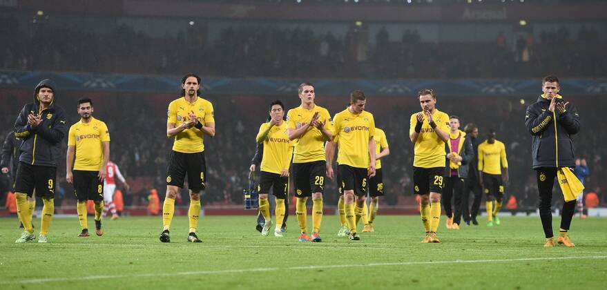 FUSSBALL CHAMPIONS LEAGUE SAISON 2014 2015 Vorrunde Arsenal London - Borussia Dortmund 26.11.2014 Enttaeuschung Borussia Dortmund; Ciro Immobile, Ilkay Guendogan, Neven Subotic, Shinji Kagawa, Matthias Ginter, Sven Bender, Marcel Schmelzer und Erik Durm (v.li.) 