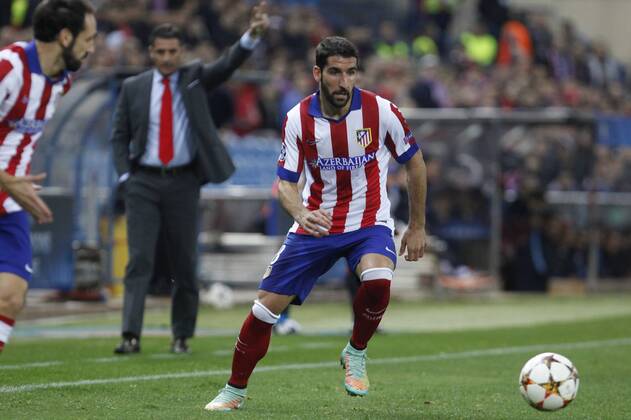 Atletico de Madrid s Raul Garcia during Champions League soccer match between Atletico de Madrid and Olympiacos at Vicente Calderon stadium in Madrid, Spain. November 26, 2014.  (2014112625908)