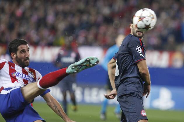 Atletico de Madrid s Raul Garcia during Champions League soccer match between Atletico de Madrid and Olympiacos at Vicente Calderon stadium in Madrid, Spain. November 26, 2014.  (2014112625943)
