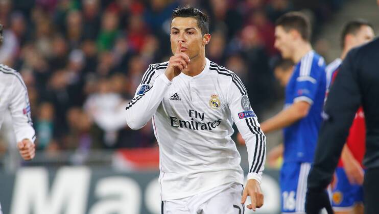 26.11.2014 St Jakob Park Basel ,SCHWEIZ , Saison 2014 2015 Herren UEFA Champions League Gruppenphase FC Basel - Real Madrid CF Torjubel Cristiano Ronaldo (Real Madrid) ; Einzelbild , Aktion, Jubel © Manuel Geisser 