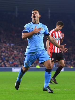 Aktuell Fußball, England, Premier League, FC Sunderland - Manchester City Sergio Kun Aguero of Manchester City celebrate his equalising goal - Sunderland vs. Manchester City - Barclay s Premier League - Stadium of Light - Sunderland - 03 12 2014 Pic Philip Oldham Sportimage EDITORIAL USE ONLY. No use with unauthorised audio, video, data, fixture lists, club league logos or live services. Online in-match use limited to 120 images, no video emulation. No use in betting, games or single club league player publications.
