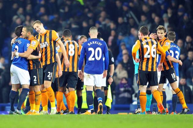 03.12.2014. Liverpool, England. Premier League. Everton versus Hull. The players shake hands at the end of the game xPaulxKeevilx  ActionPlus11580788