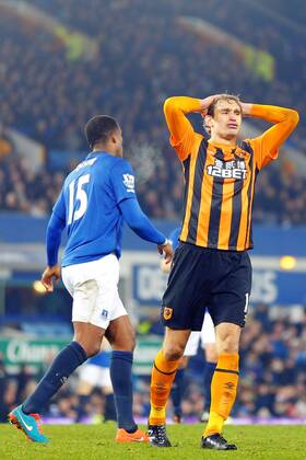 03.12.2014. Liverpool, England. Premier League. Everton versus Hull. Hull City forward Nikica Jelavic puts his hands on his head as he misses a chance to win the game late on xPaulxKeevilx  ActionPlus11580822