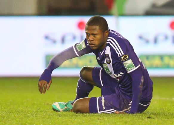 - MOUSCRON, BELGIUM: Anderlecht s Chancel Mbemba looks dejected during the Jupiler Pro League match between Royal Mouscron-Peruwelz and RSC Anderlecht, in Mouscron, Saturday 06 December 2014, on day 18 of the Belgian soccer championship. VIRGINIExLEFOUR  x04515859x
