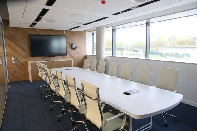 Aktuell Fußball, England, Premier League, Manchester City eröffnet Fußball-Akademie The First team meeting room at the newly opened City Football Academy - Etihad Campus - Manchester - England - 8th December 2014 - Picture Pool Sportimage EDITORIAL USE ONLY. No use with unauthorised audio, video, data, fixture lists, club league logos or live services. Online in-match use limited to 120 images, no video emulation. No use in betting, games or single club league player publications.