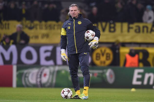 Fußball Champions League Gruppenphase 6. Spieltag Borussia Dortmund - RSC Anderlecht am 09.12.2014 im Signal Iduna Park in Dortmund Wolfgang Teddy de Beer ( Torwarttrainer Dortmund )