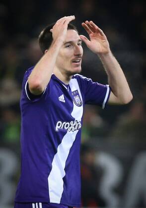 - DORTMUND, GERMANY: Anderlecht s Sacha Kljestan looks dejected during a soccer game between German team Borussia Dortmund and Belgium s RSC Anderlecht, Tuesday 09 December 2014 in Dortmund, Germany, on the sixth and last day of the group stage of the UEFA Champions League competition, in the group D VIRGINIExLEFOUR  x04518415x