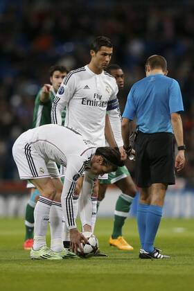 09.12.2014. Madrid, Spain. Gareth Bale Midfielder of Real Madrid . UEFA Champions League group stages. Real Madrid versus Ludogorets Razgrad at Santiago Bernabeu stadium. xEnriquexdexlaxFuentex  ActionPlus11581946