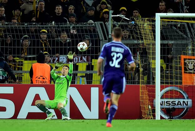 Silvio Proto of RSC Anderlecht FOOTBALL : Borussia Dortmund vs RSC Anderlecht - UEFA Champions League 2014 2015 - 09 12 2014 PhotoNews Panoramic 