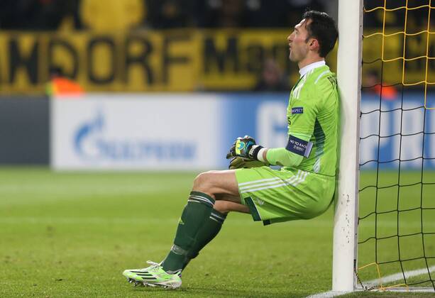 - DORTMUND, GERMANY: Anderlecht s goalkeeper Silvio Proto looks dejected during a soccer game between German team Borussia Dortmund and Belgium s RSC Anderlecht, Tuesday 09 December 2014 in Dortmund, Germany, on the sixth and last day of the group stage of the UEFA Champions League competition, in the group D VIRGINIExLEFOUR  x04518476x