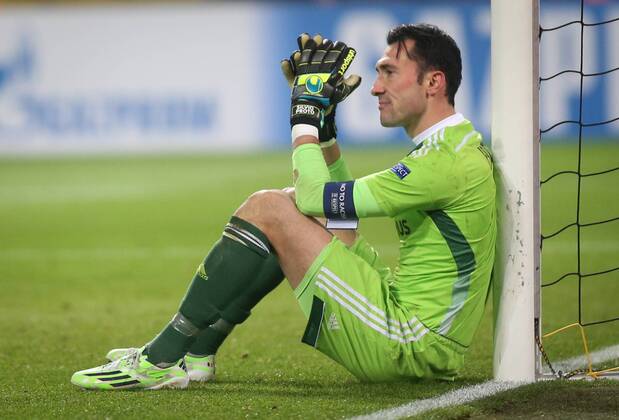 - DORTMUND, GERMANY: Anderlecht s goalkeeper Silvio Proto looks dejected during a soccer game between German team Borussia Dortmund and Belgium s RSC Anderlecht, Tuesday 09 December 2014 in Dortmund, Germany, on the sixth and last day of the group stage of the UEFA Champions League competition, in the group D VIRGINIExLEFOUR  x04518478x