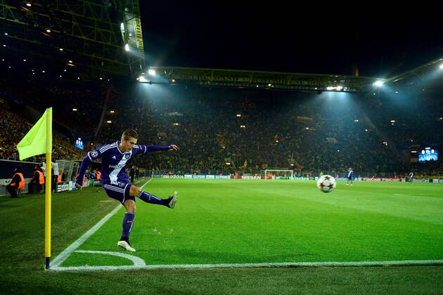 Dennis Praet of RSC Anderlecht - Corner FOOTBALL : Borussia Dortmund vs RSC Anderlecht - UEFA Champions League 2014 2015 - 09 12 2014 PhotoNews Panoramic 