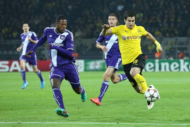 Henrikh Micki Mkhihtaryan (Borussia Dortmund 10) und Ibrahima Conte (RSC Anderlecht 20) Borussia Dortmund vs RSC Anderlecht, Fussbal, Champions League, 09.12.2014 , EP_JSE