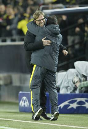 Trainer Juergen Klopp (Borussia Dortmund) beim Torjubel nach dem Treffer zum 1:0 mit dem Dolmetscher von Ciro Immobile (Borussia Dortmund 9) Borussia Dortmund vs RSC Anderlecht, Fussbal, Champions League, 09.12.2014 , EP_JSE