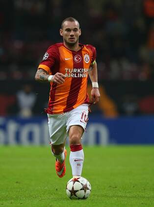 UEFA Champions League Group D match between Galatasaray and Arsenal at Turk Telekom Arena Stadium on December 09, 2014 in Istanbul, Turkey Pictured: Wesley Sneijder of Galatasaray . 