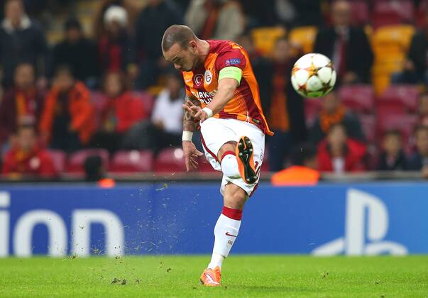 UEFA Champions League Group D match between Galatasaray and Arsenal at Turk Telekom Arena Stadium on December 09, 2014 in Istanbul, Turkey Pictured: Wesley Sneijder of Galatasaray . 