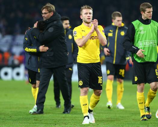 Dienstag 09.12.2014, Saison 2014 2015, UEFA Champions League, 6. Spieltag im Dortmunder Signal Iduna Park, BVB Borussia Dortmund - RSC Anderlecht, Dortmunder Jubel zum Gewinn der Gruppenphase nach Schlusspfiff vor der Südtribüne: Kuba, Jakub Blaszczykowski (BVB)
