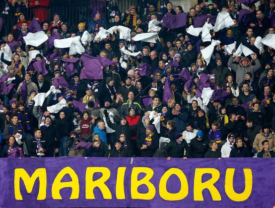 SOCCER - CL, Maribor MARIBOR,SLOVENIA,10.DEC.14 - SOCCER - UEFA Champions League, group stage, NK Maribor Image shows fans of Maribor.